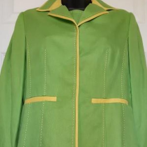 Parisian Signature Green Jacket with Yellow Trim - Picture 6 of 7